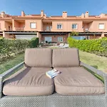 펜션 Playa Azul Beachfront Townhouse *
