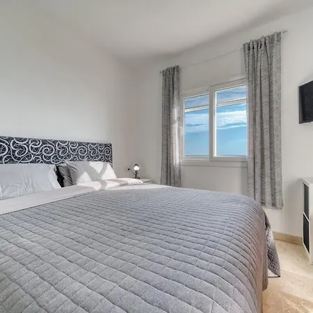 Playa Azul Beachfront Townhouse Holiday home Estepona