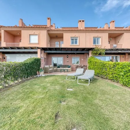 Holiday home Playa Azul Beachfront Townhouse Estepona